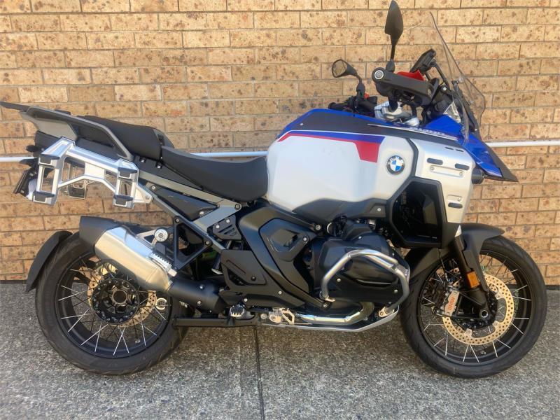 2025 Bmw 1300cc Road/Trail