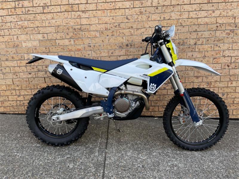 0 Husqvarna Motorcycles 350CC Enduro